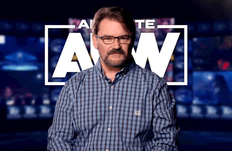 Tony Schiavone Signs With AEW