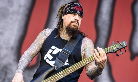Fieldy Says He Won’t Be Accompanying Korn On Upcoming Tour