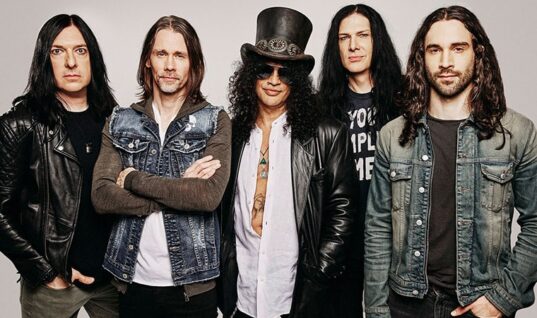 Slash Shares Advice For Young Musicians