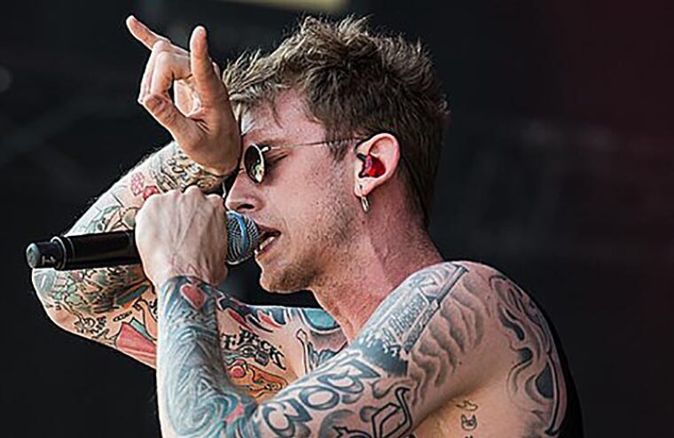 TikTokers Roast Machine Gun Kelly For His Covers Of Linkin Park & Paramore
