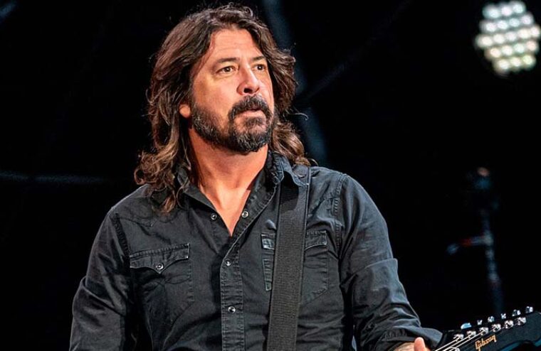 Dave Grohl Reveals Challenging Health Issue 