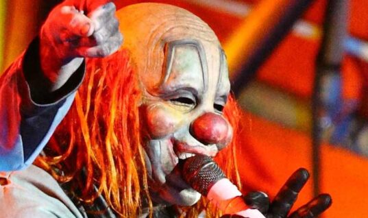 Slipknot’s Clown Was Once Clotheslined & Maced By Security Guard