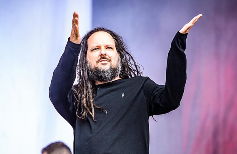 Jonathan Davis Calls A Korn Track “The Worst Song Ever”