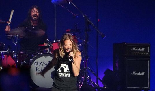 Foo Fighters Make Heartbreaking Change Of Plans 