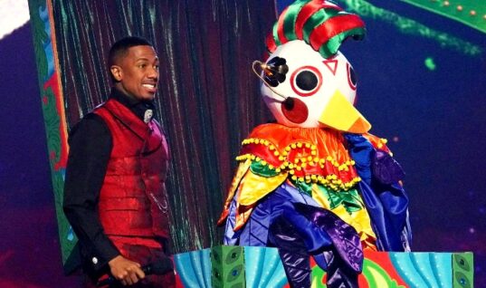 Panelist Walks Off Set Of “The Masked Singer” After Guest Revealed