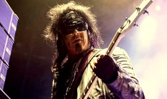 Nikki Sixx Condemns Unauthorized Mötley Crüe Play 
