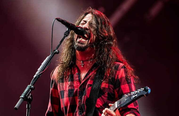 Dave Grohl Returns To The Stage