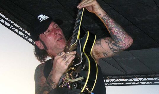 L.A. Guns Guitarist Plays Set From Bathroom (w/Video)