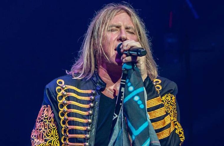 Def Leppard’s Joe Elliott Weighs In On Streaming Music Debate 