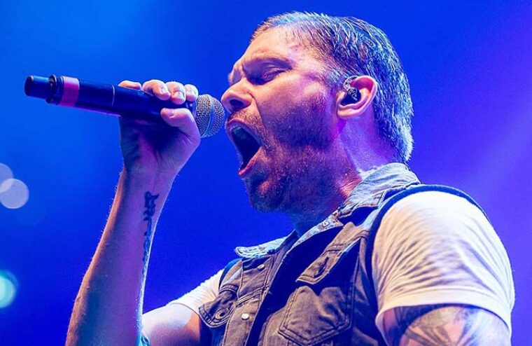 Shinedown Frontman Receives Honor From WWE Legend 