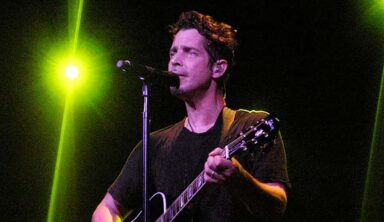Chris Cornell’s Wife Shares Heartbreaking Details About The Night Of Singer’s Passing