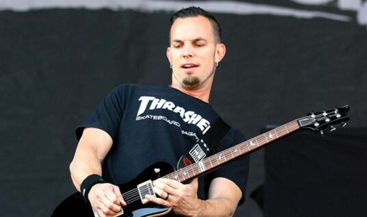 Guitarist Mark Tremonti Addresses Rumors Of Creed Reunion