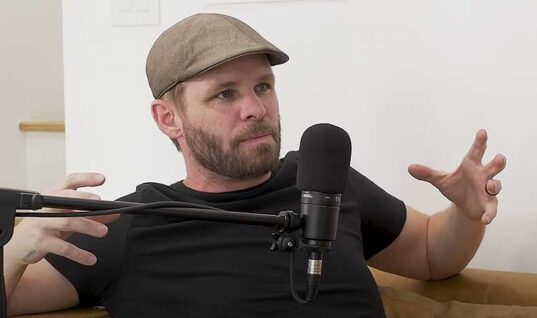 “Jackass” Star Names His Top 5 Metal Albums
