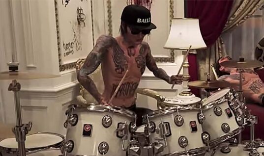 Tommy Lee’s Wild New NSFW Video Features A Trouser Snake 