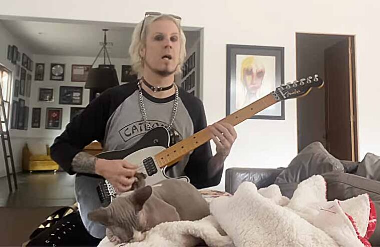 John 5 Shares More Video Of Himself Jamming Mötley Crüe