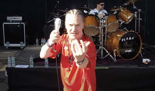 Mr. Bungle/Faith No More Singer Fights Off Drone While On Stage (w/Video)