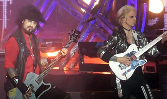 Mötley Crüe Fans Upset With Omission From First Show Featuring Guitarist John 5