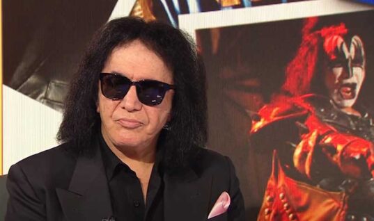Gene Simmons Is “Concerned” About New Technology