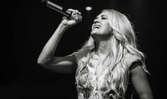 Carrie Underwood Does Scorching Cover Of Motörhead Classic