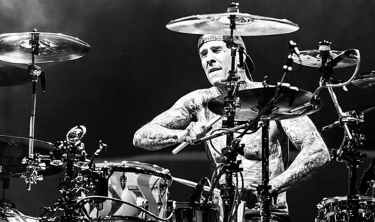 Blink-182 Postpones Tour For “Urgent Family Matter”