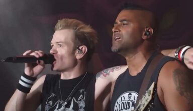 Sum 41 Frontman Suffers Serious Medical Scare