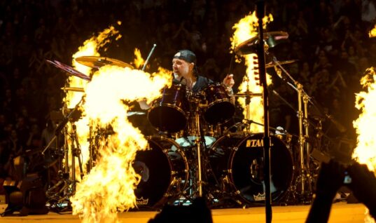 Metallica’s James Hetfield Makes Stunning Admission About Drummer Lars Ulrich