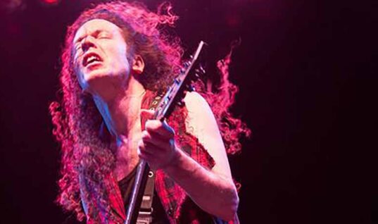 Ex-Megadeth Guitarist Explains Why He “Failed Miserably” At Ozzy Audition