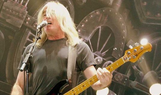 AC/DC Rumored To Be Hiring New Bassist