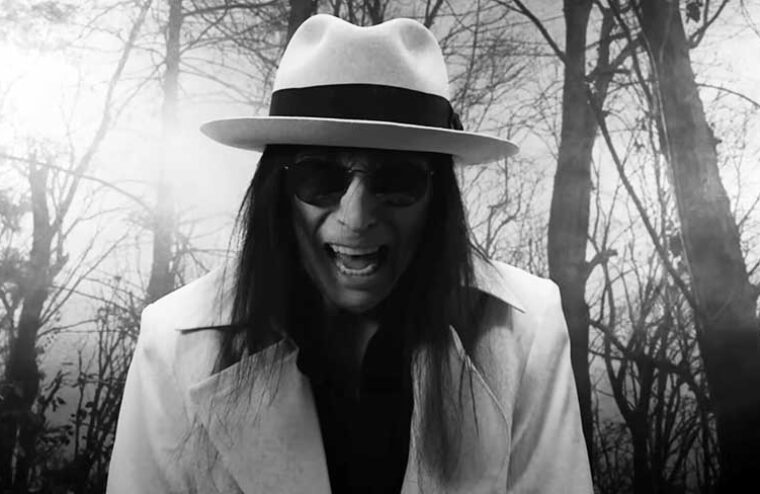 Ex-Motley Crue Guitarist Mick Mars Shares Update On Relationship With His Former Band