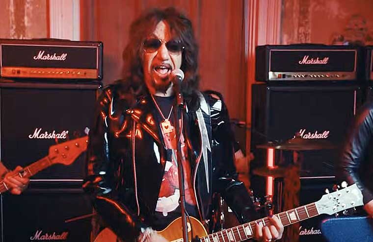 Ace Frehley Revealed His Identity Long Before KISS Took Off Their Make-Up