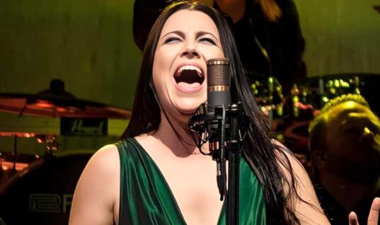 Evanescence Singer Amy Lee Discusses Possibility Of Joining Linkin Park