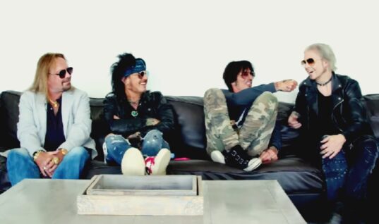 Mötley Crüe Discuss Getting In Trouble While On Tour With Ozzy