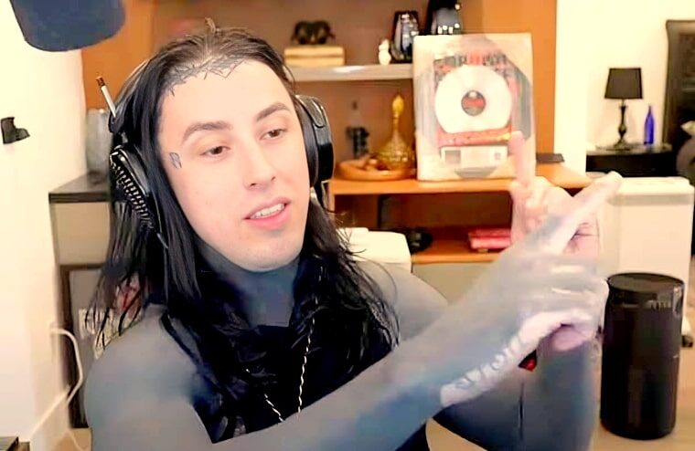 Falling In Reverse’s Ronnie Radke Says He Deserves To Be Roasted For One Of His Old Songs