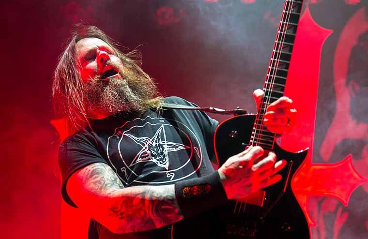 Slayer Guitarist Defends Taylor Swift & Slams Beyoncé