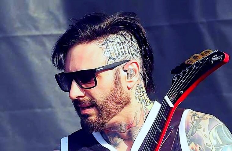 Ex-FFDP Guitarist Reveals Why He Left Band