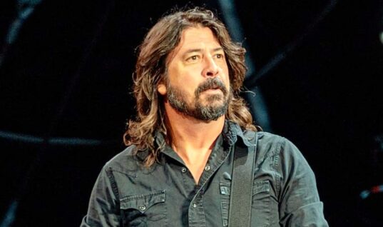 Dave Grohl’s Ex-Girlfriend Puts Him On Blast