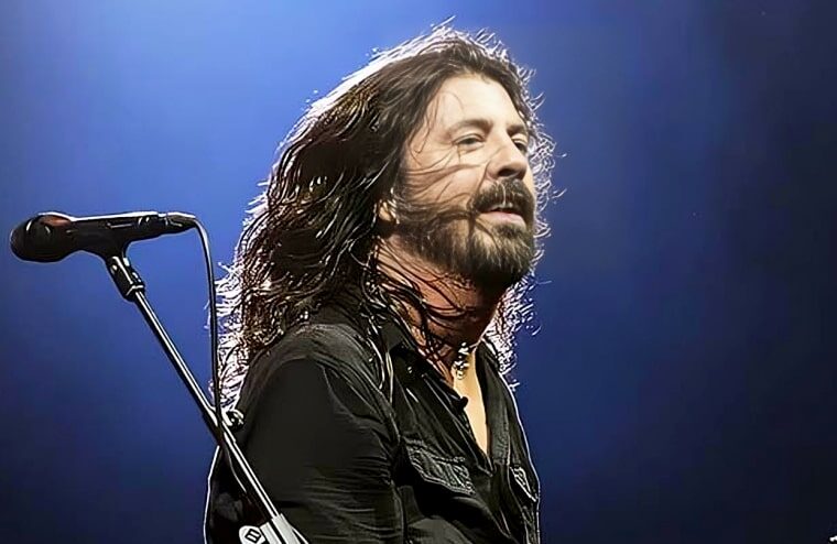Dave Grohl Makes Return To The Stage Following Shocking Confession