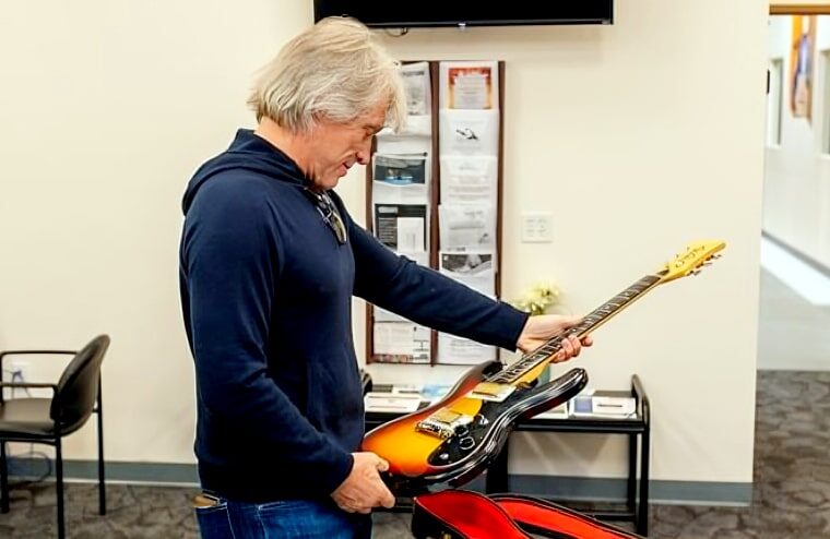 Bon Jovi Saves Woman From Jumping Off Bridge (w/Video)