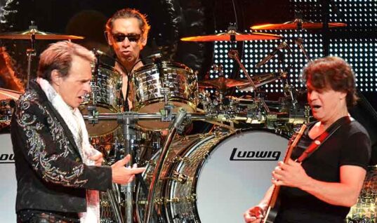 Alex Van Halen Shares Shocking Reaction From David Lee Roth When Asked To Pay Tribute To EVH