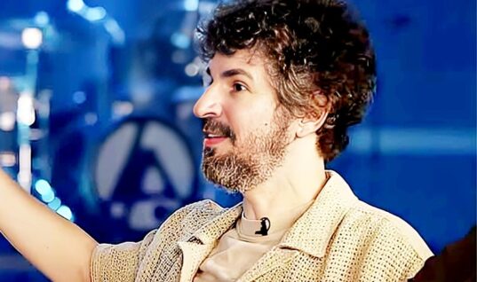 Linkin Park’s Mike Shinoda Reveals Why Guitarist Brad Delson Was Hesitant To Rejoin Band