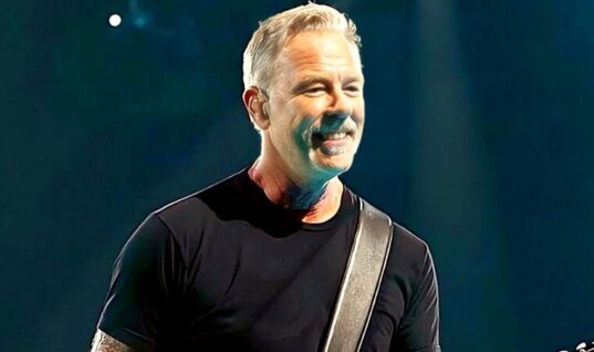 James Hetfield Shares How Metallica Feels About Mistakes During Shows