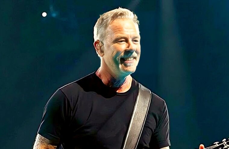 James Hetfield Shares How Metallica Feels About Mistakes During Shows