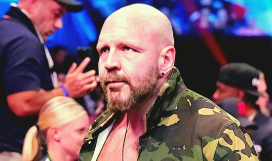 Jon Moxley Shares View On People Who Don’t Evolve With Wrestling Business 