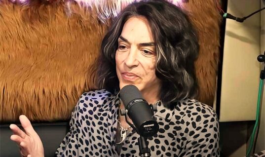 Paul Stanley Shares His View On Groupies