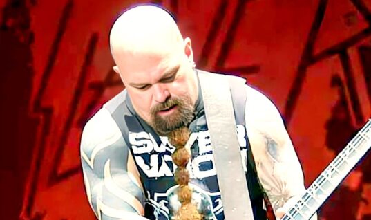 Slayer Guitarist Gets WrestleMania Moment