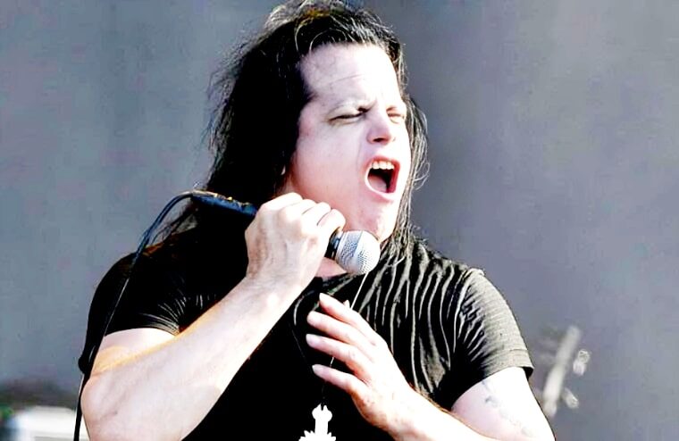 Def Leppard Guitarist Describes Bizarre Soup Altercation With Glenn Danzig