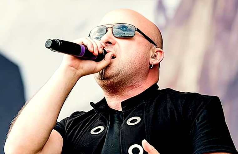 Disturbed Has Pyro Mishap At Chicago Concert