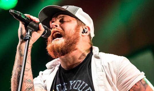 Fans Blast Asking Alexandria For Warped Tour Set