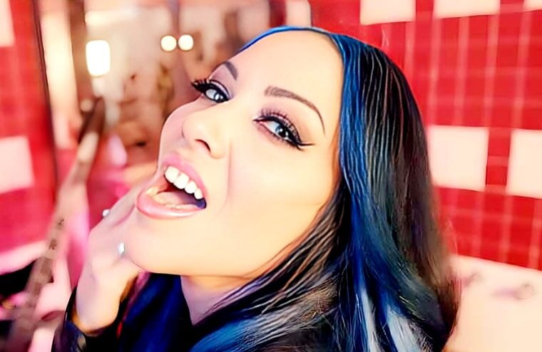 Ex-Butcher Babies Vocalist Explains What Happened With Her Exit From Band