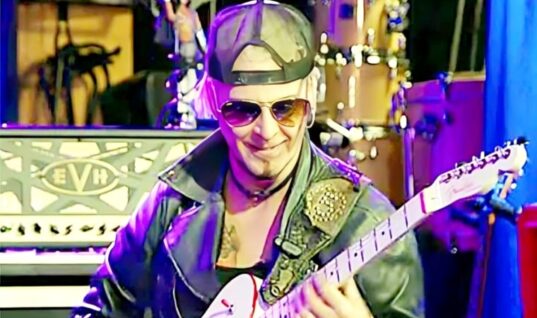 John 5 Makes Case For Band To Be Inducted Into Rock Hall